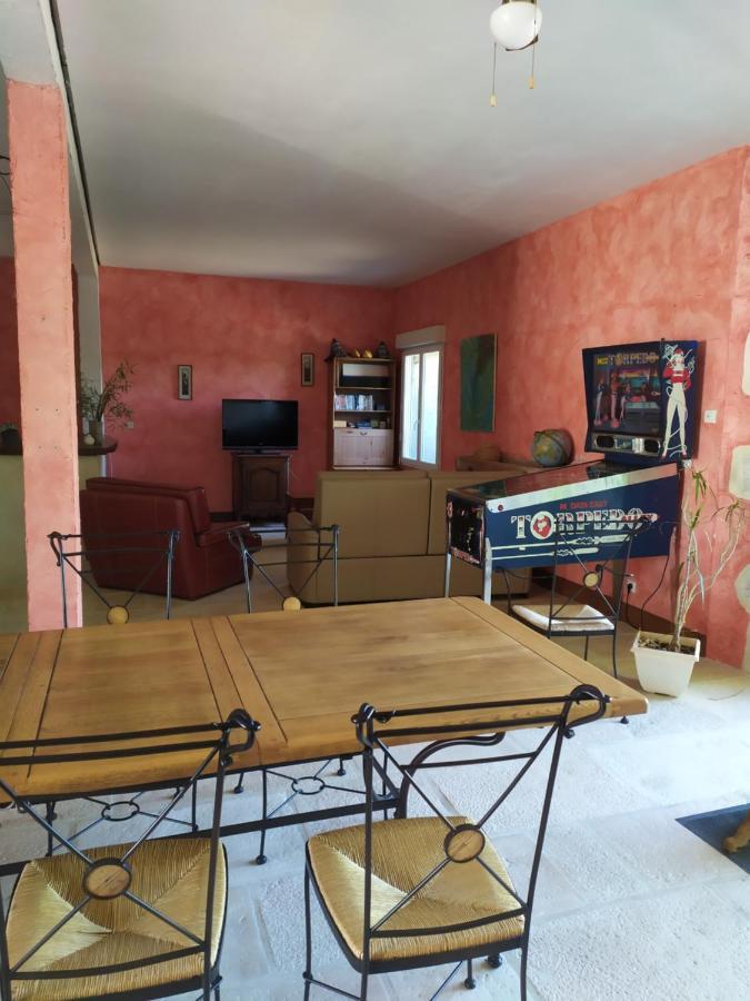 Clos Des Chenevieres, 3 Etoiles Comblanchien Exterior photo